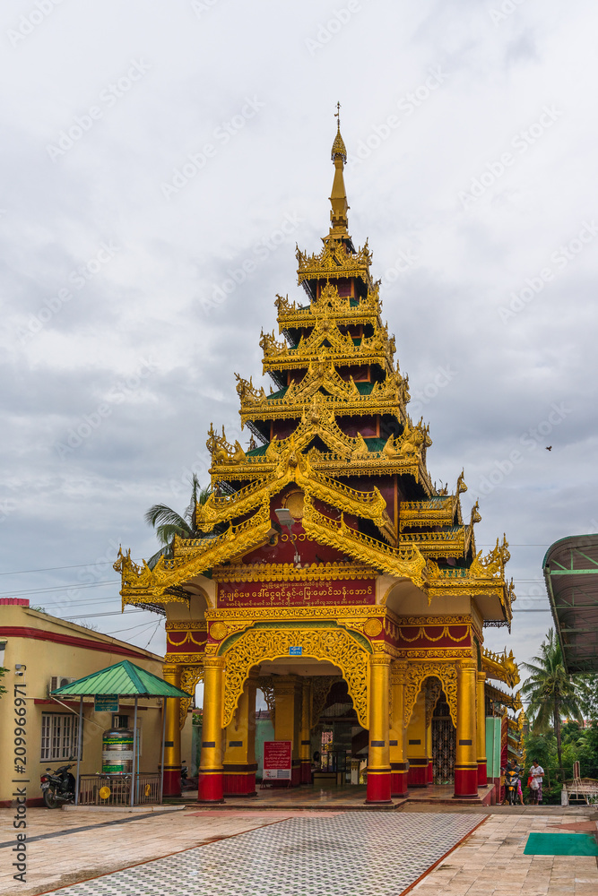 shwemordor pagoda in Myanmar
