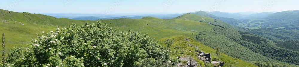 Fototapeta premium Bieszczady mountains, Poloniny mountains - panorama