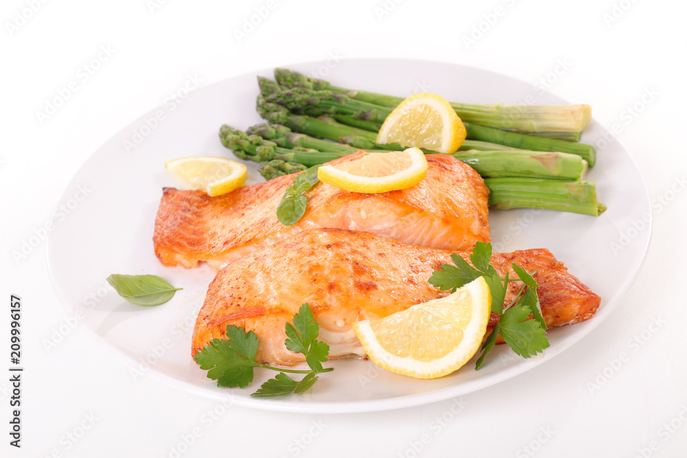 grilled salmon and asparagus grilled salmon and asparagus