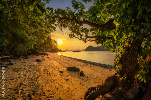 Fototapeta Naklejka Na Ścianę i Meble -  Sunset over the beach of Ko Hong island in the Krabi province, Thailand