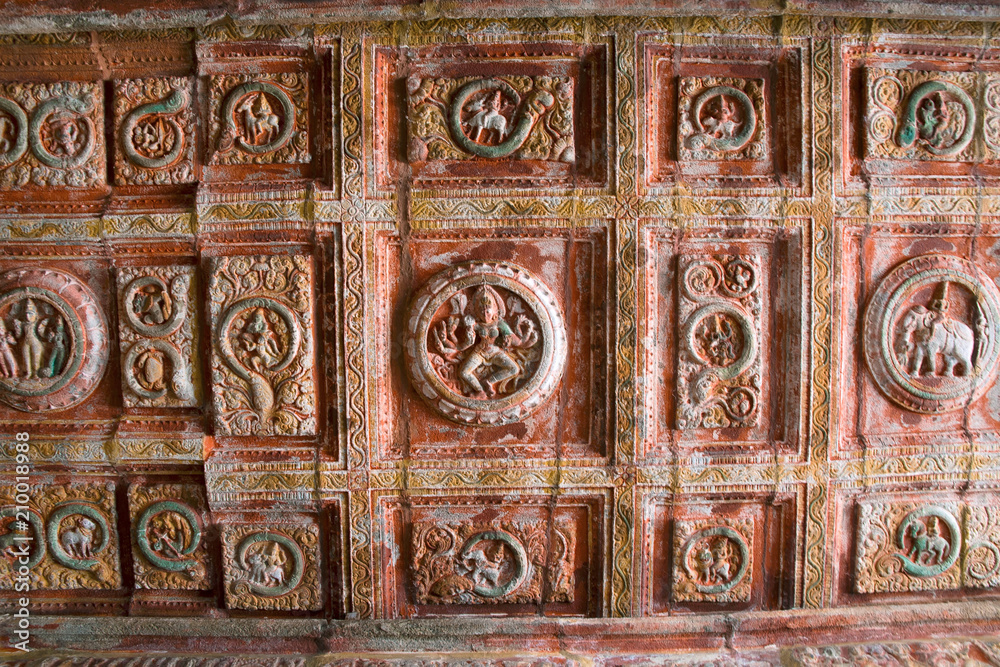 Sulptures and carvings on the ceiling, Nataraja mandapa, Airavatesvara Temple complex, Darasuram, Tamil Nadu