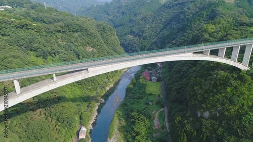 日本一の高さのアーチ橋 天翔大橋 ドローン空撮2