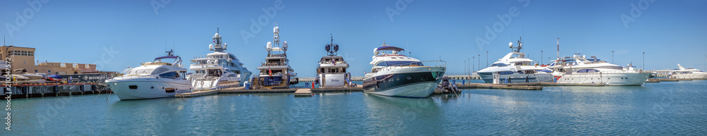 Fototapeta premium SOCHI, RUSSIA - JUNE 17, 2017: Panoramic view of the pier.