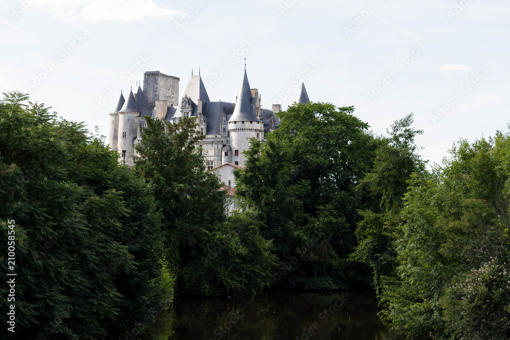 Chateau de la Rochefoucauld Chateau de la Rochefoucauld