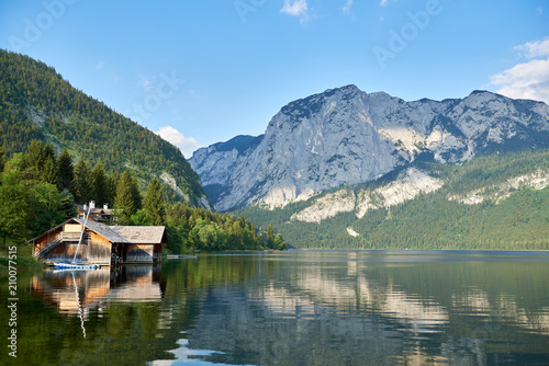 Altausseer See im Salzkammergut. Blick von Ufer. Österreich, Steiermark.