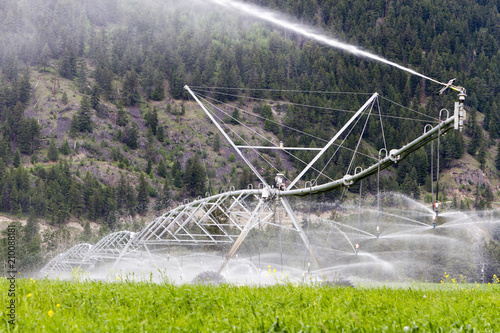 Center Pivot Irrigation Equipment photo