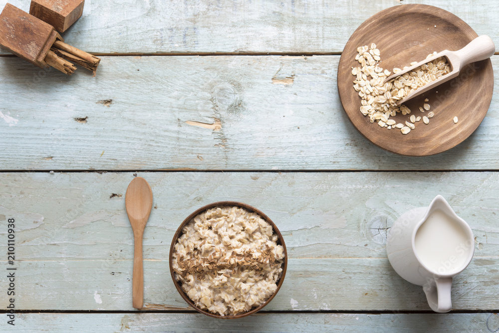 porridge oats and vanilla porridge oats and vanilla