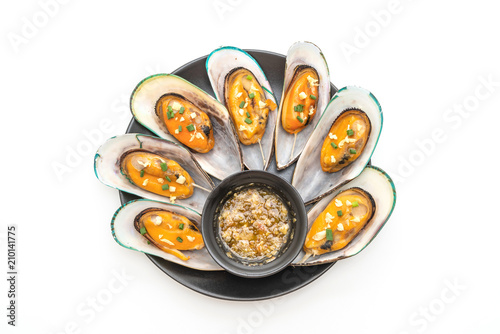 mussels with lemon and parsley