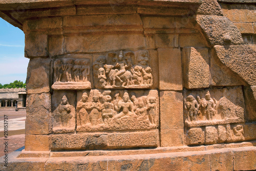 Carvings, Rajarajan Tiruvasal, Brihadisvara Temple, Tanjore, Tamil Nadu photo