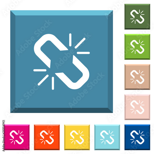 Unlink white icons on edged square buttons