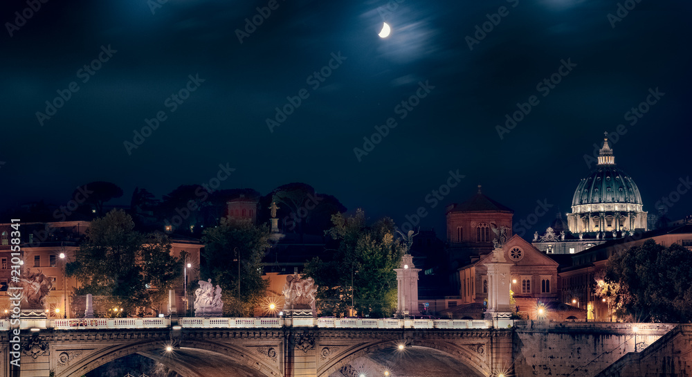 Fototapeta premium Rome with the moon