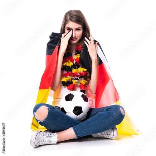 Trauriger Fußballfan, Fan der deutschen Mannschaft niedergeschlagen 