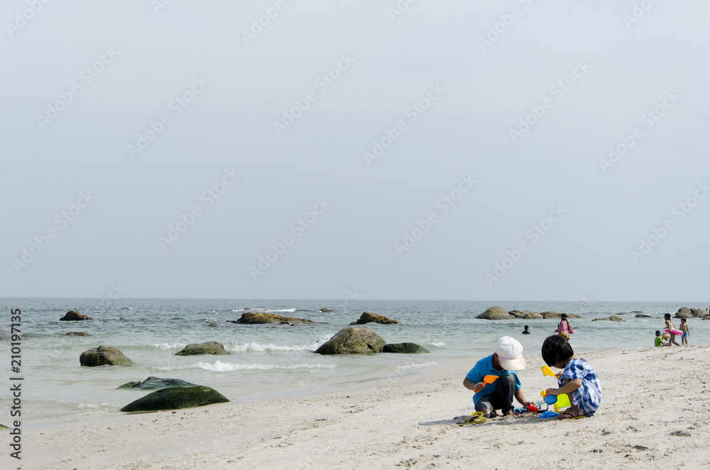Fototapeta premium Beautiful clean , Clear water at Hua Hin Beach Thailand