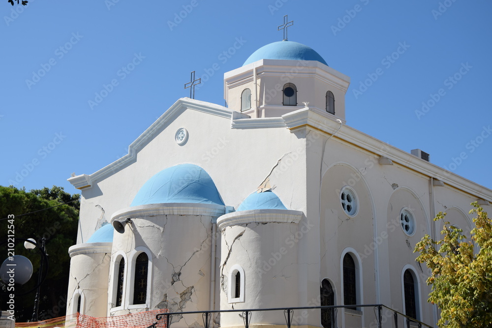 Kirche in Kos Stadt mit Erdbebenschaden