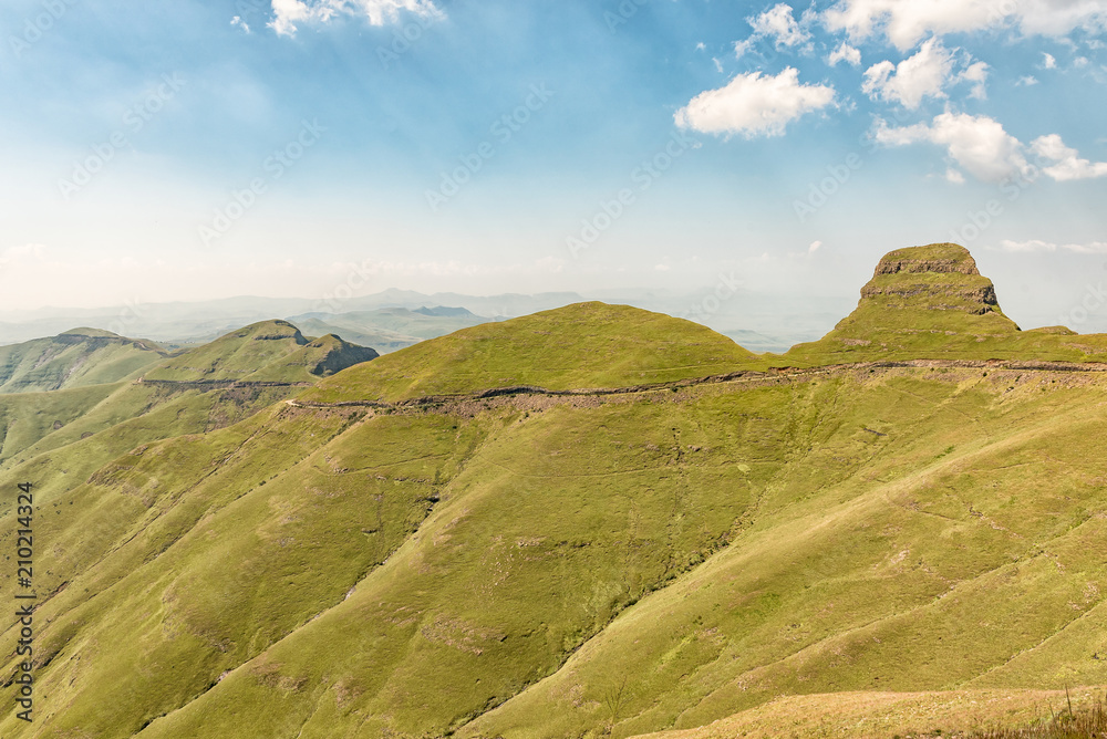 Fototapeta premium Road to the Sentinel car park in the Drakensberg
