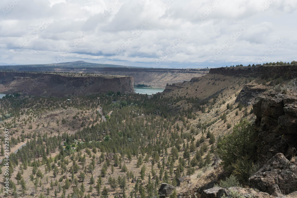 The Rim of Cove Palisades