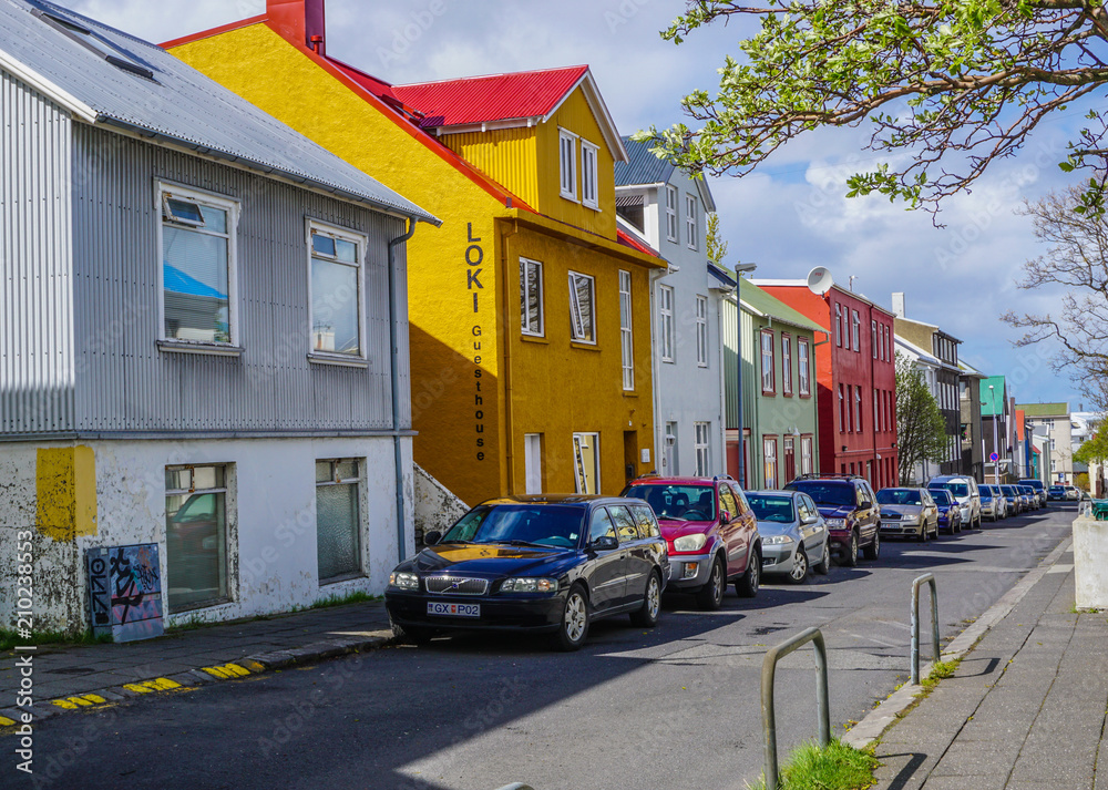 Colourful houses in the center of Reykjavik - obrazy, fototapety, plakaty 