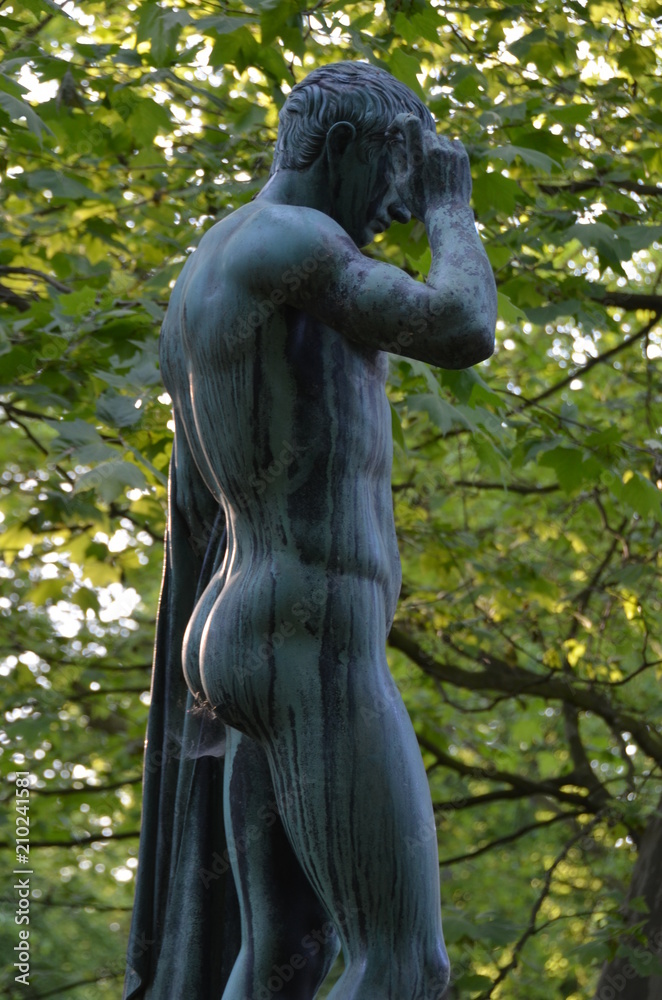 bronze sculpture man athlete body bronze sculpture man athlete body