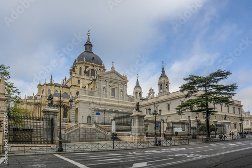 Catedral de la Almudena en  Madrid © DoloresGiraldez