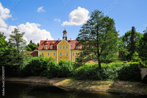 Jagdschloss Grillenburg, Kurort Hartha, Tharandter Wald, Landkreis Sächsische Schweiz-Osterzgebirge, Sachsen, Deutschland, Europa photo