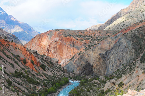 Fototapeta Naklejka Na Ścianę i Meble -  The Yaghnob River (Yaghnob Darya) in Ayni District of Sughd Region, Tajikistan. 
