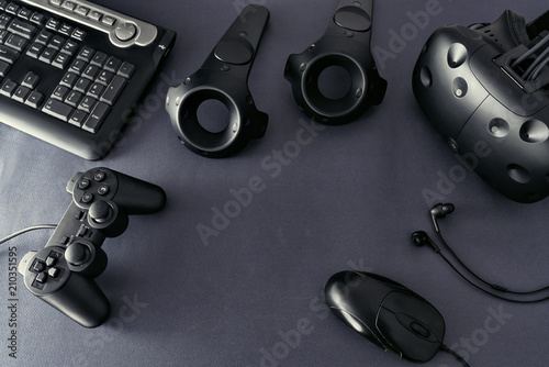 Set of gaming and Virtual reality devices