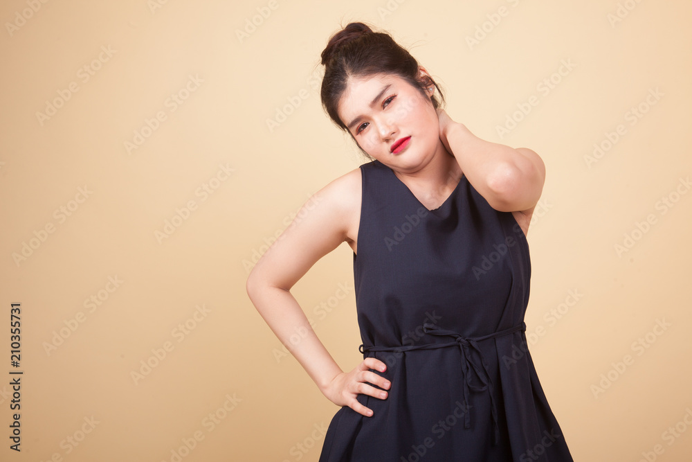 Young Asian woman got neck pain. Young Asian woman got neck pain.