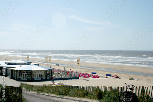 Obraz na płótnie Abandoned terraces of a beach,house,restaurant,on an empty beach w salonie