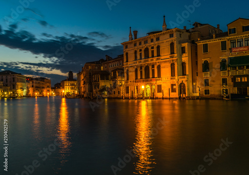 Venice by night. © Rakhmon