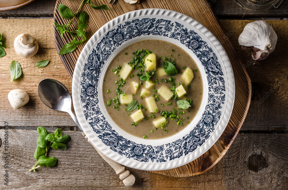 Potato mushrooms garlic soup