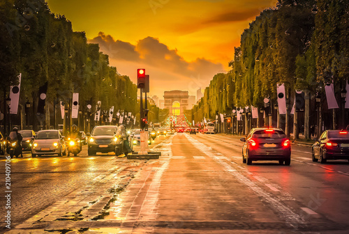 Arc de triomphe, Paris, France photo