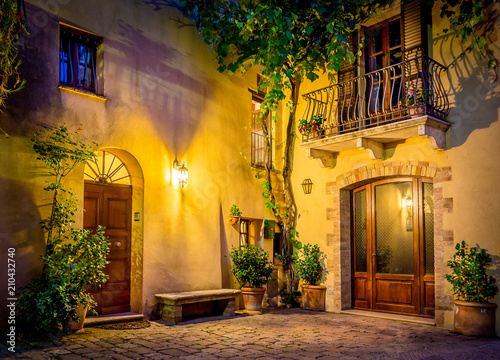 Pienza by night, Tuscany