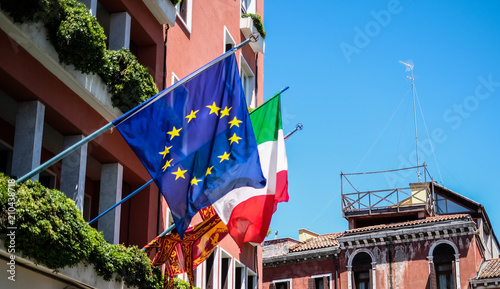 flags of Italy and european union