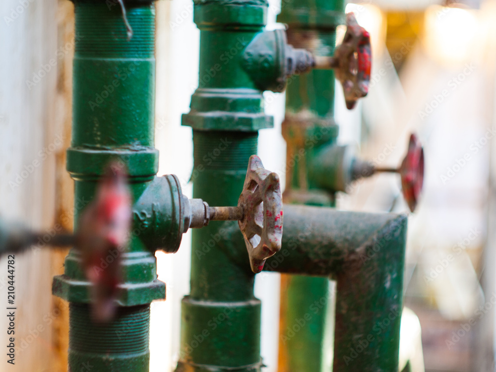 the valve of the steam pipe installation the valve of the steam pipe installation