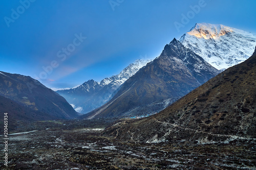 Langtang Himalayas Valley Trekking Nepal © NEWTRAVELDREAMS