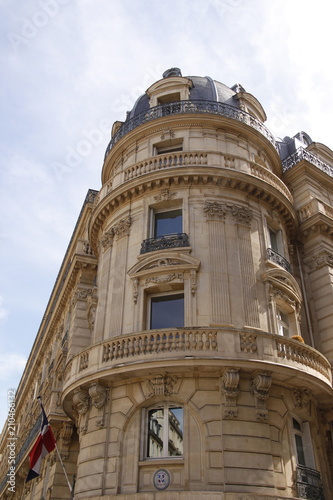 Immeuble ancien du quartier de la Plaine Monceau à Paris © Atlantis