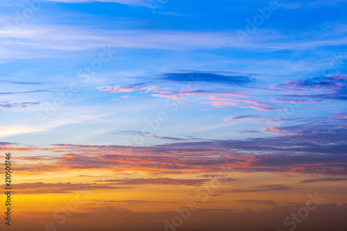 Sunset sky with clouds © Yanawut Suntornkij