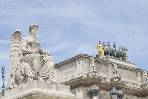 Tuileries Statue & Arch