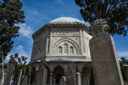 Cemetary at the Fatih Mosque in Istanbul, Turkey. © Pierre