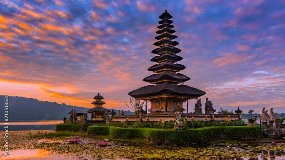 4K Timelapse Movie Sunrise Scene of Pura Ulun Danu Bratan Temple, Bali, Indonesia 4K Timelapse Movie Sunrise Scene of Pura Ulun Danu Bratan Temple, Bali, Indonesia