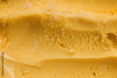 Photos orange sorbet in container