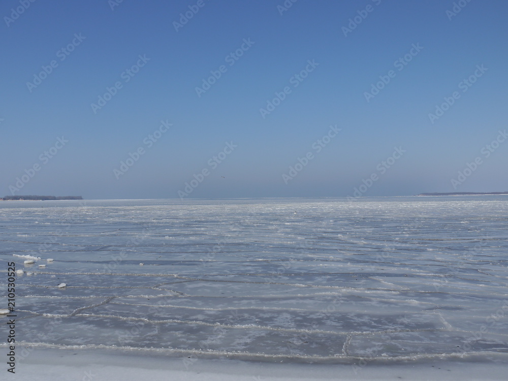 Ostsee bei Winter Schnee gefroren