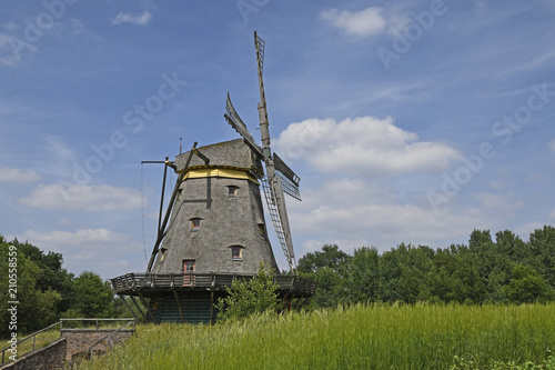  kappenwindmühle  im hessenpark bei neu-anspach