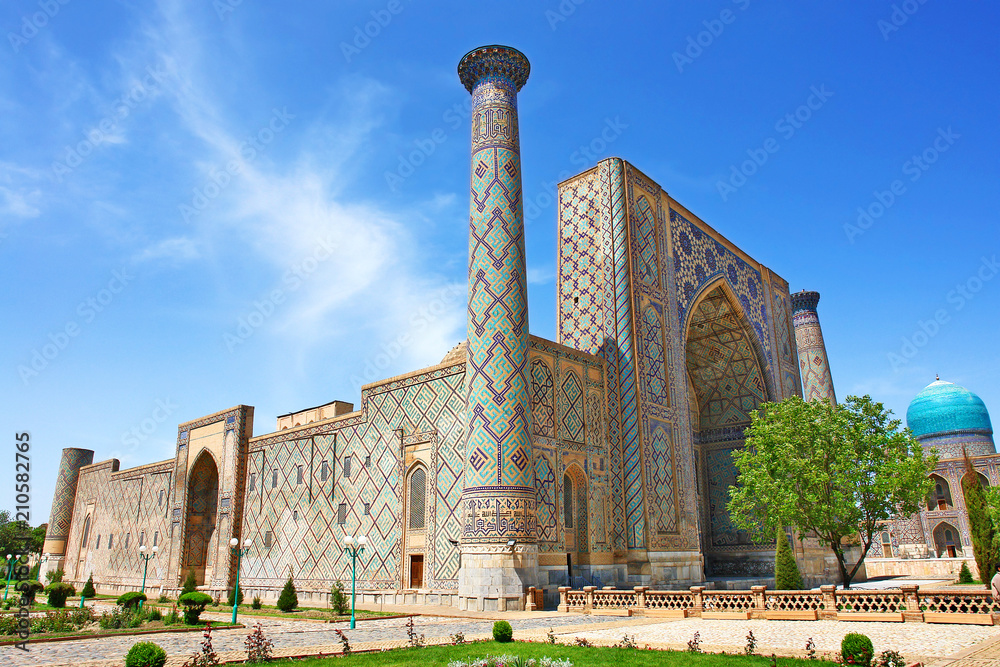 The Registan -  the heart of the ancient city of Samarkand  in Uzbekistan
 - obrazy, fototapety, plakaty 