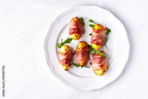 grilled peach in bacon 