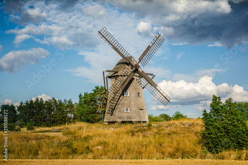 Windmühle in der Natur