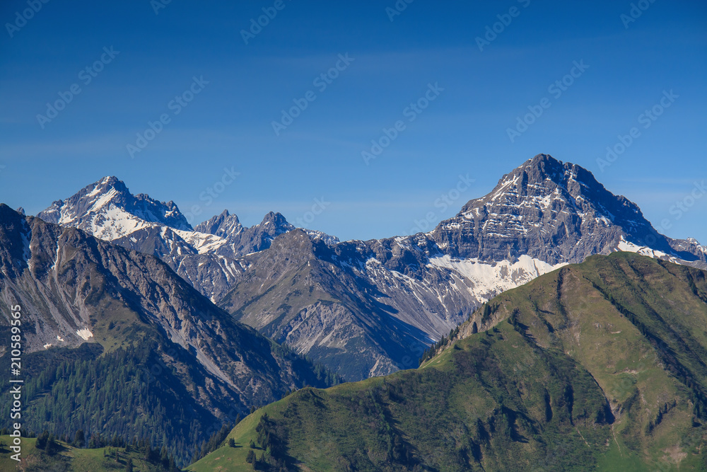 Berge in den Lechtaler Alpen