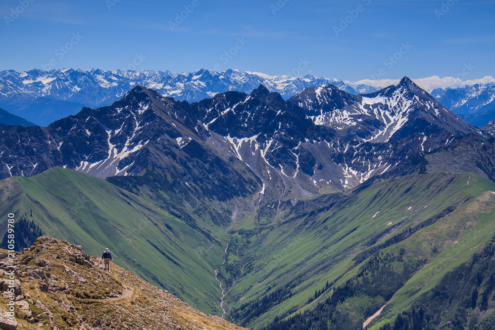 Wanderer in den Lechtaler Alpen