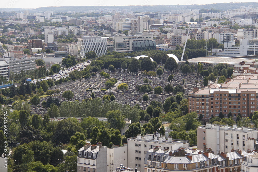 Cimetière de Charenton à Paris, vue aérienne