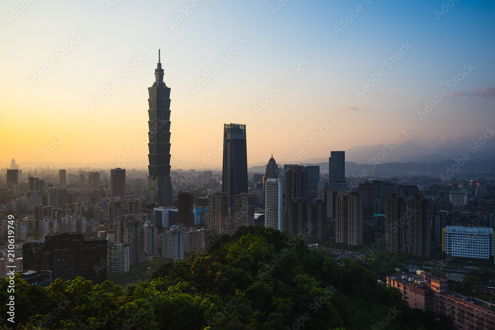 Taipei City Skyline at sunset, Taiwan
